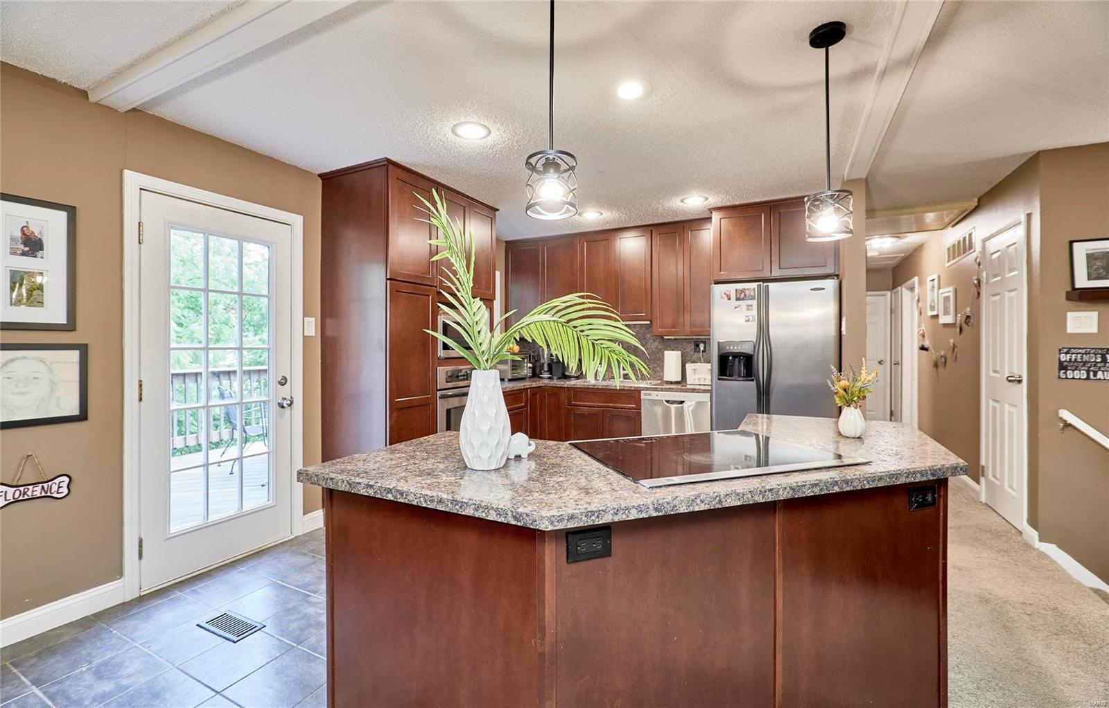 249 Treasure Cove Ballwin, MO 63021 - Photo 10 of 35