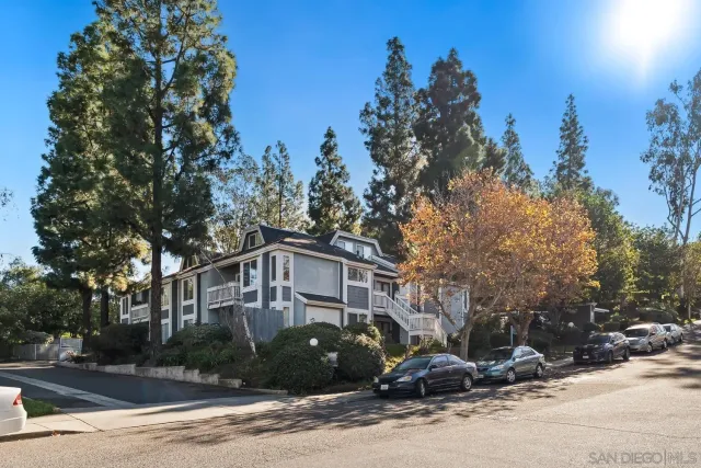 $499,000 | 1564 Tanglewood Lane, Unit 19, Escondido, CA 92029