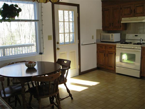 21 Evergreen Road Tewksbury, MA 01876 - Photo 4 of 23 Gallery Image 4
