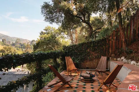 $1,095,000 | 6182 Glen Oak Street, Los Angeles, CA 90068