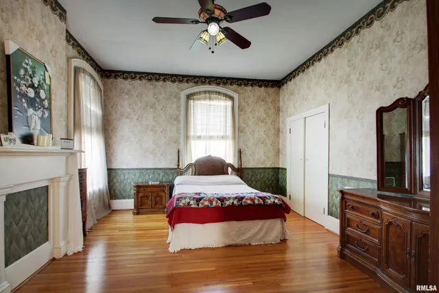 $280,000 | 401 South Corey Street, Griggsville, IL 62340