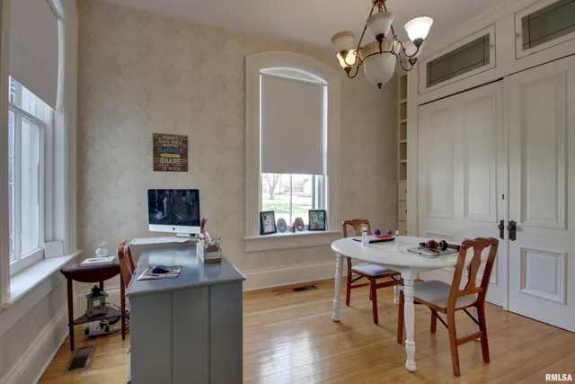 $280,000 | 401 South Corey Street, Griggsville, IL 62340