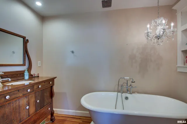 $280,000 | 401 South Corey Street, Griggsville, IL 62340