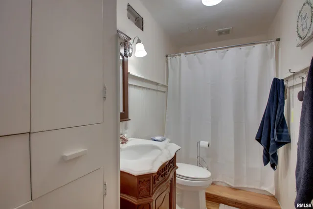 $280,000 | 401 South Corey Street, Griggsville, IL 62340