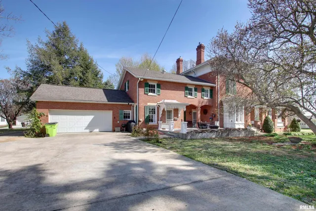 $280,000 | 401 South Corey Street, Griggsville, IL 62340