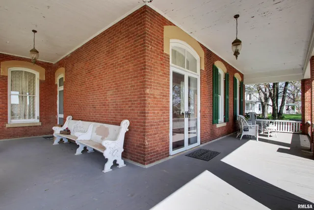 $280,000 | 401 South Corey Street, Griggsville, IL 62340