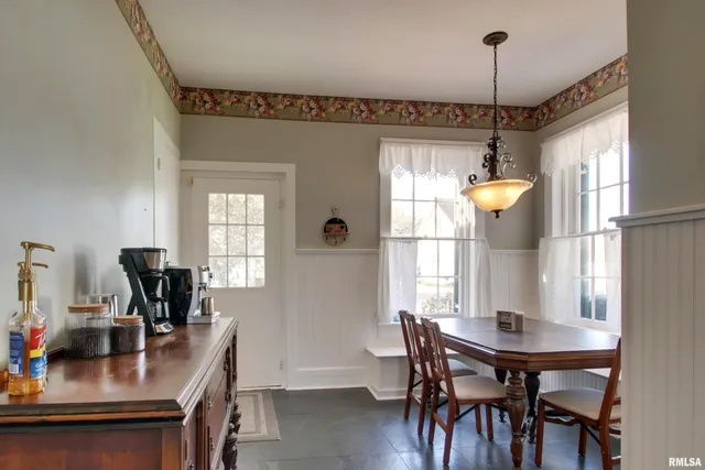 $280,000 | 401 South Corey Street, Griggsville, IL 62340