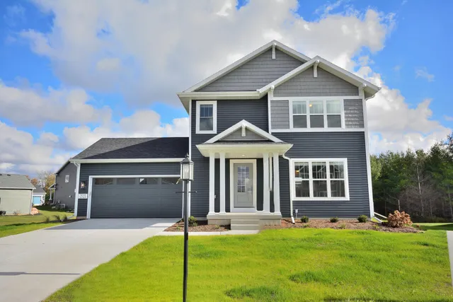 $544,900 | W198N5408 Boxwood Boulevard, Menomonee Falls, WI 53051