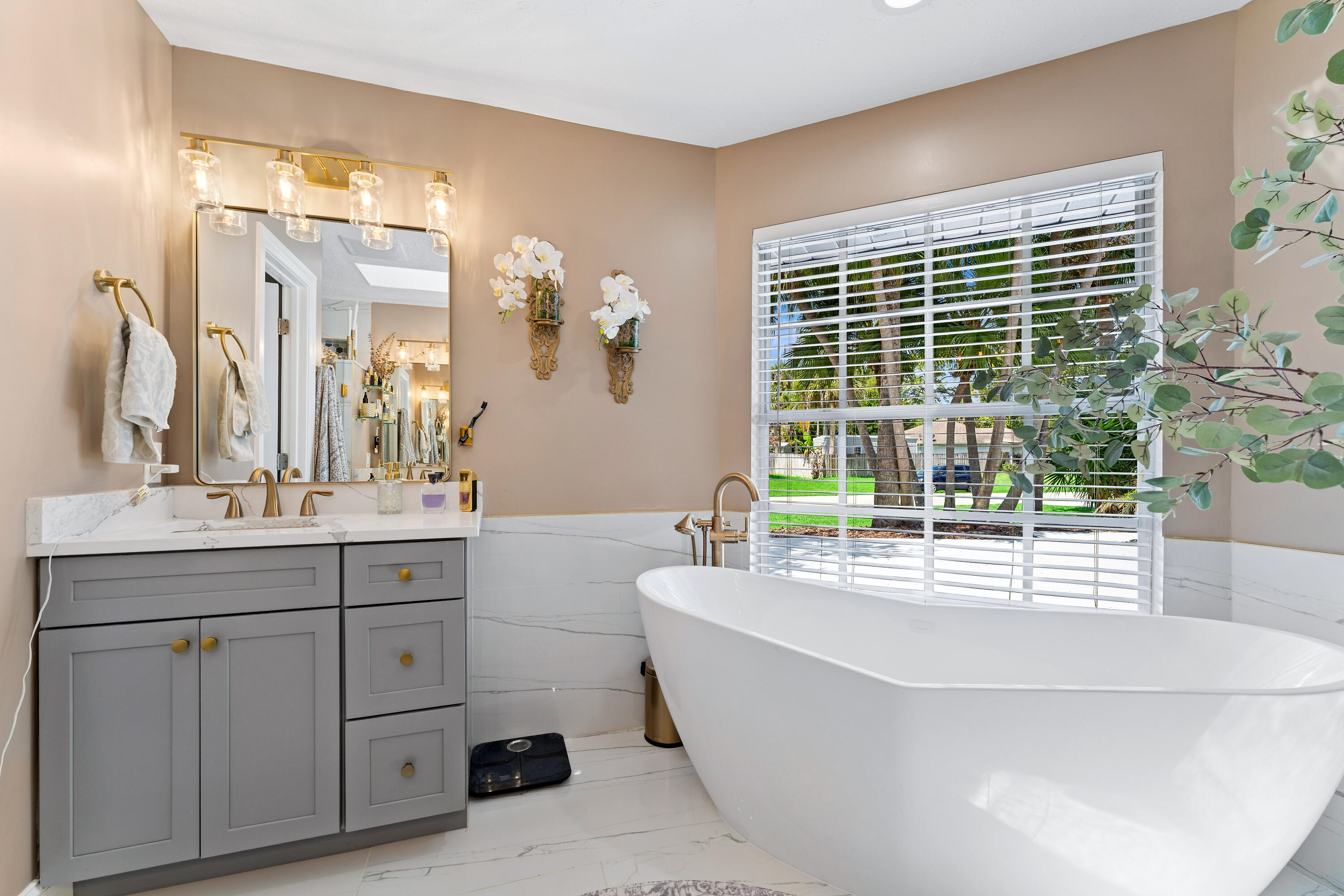 2317 Southwest Abner Road Port St. Lucie, FL 34953 - Photo 30 of 73 Owner Suite Bathroom