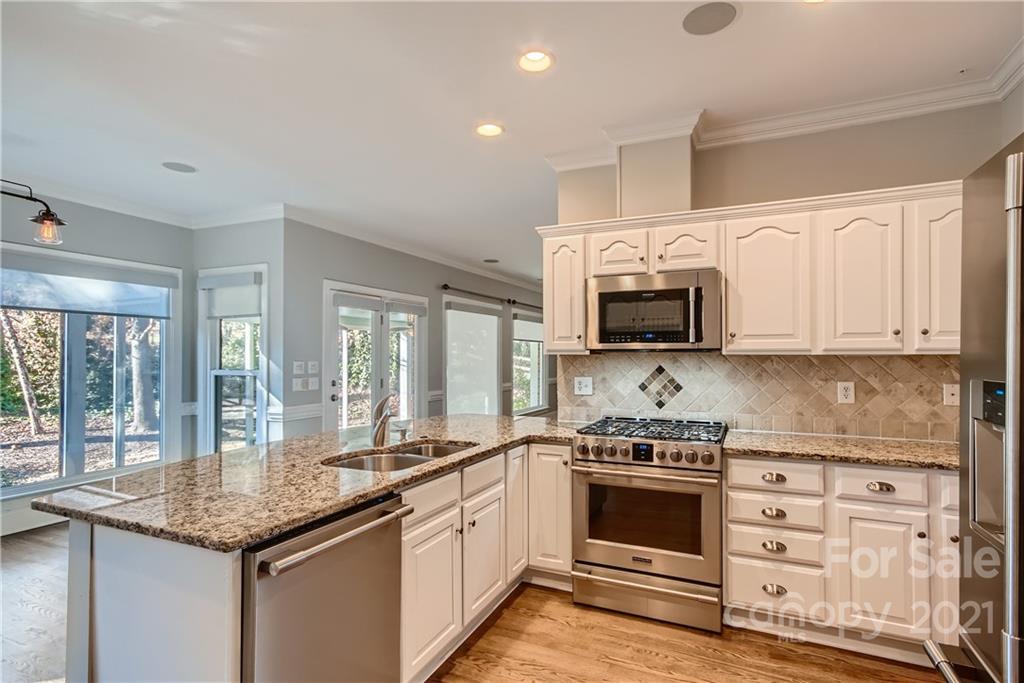 16109 Greenfarm Road Huntersville, NC 28078 - Photo 10 of 33 Gallery Image 10