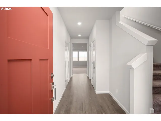 $499,900 | 1501 Southeast Logan Parkway, Albany, OR 97322