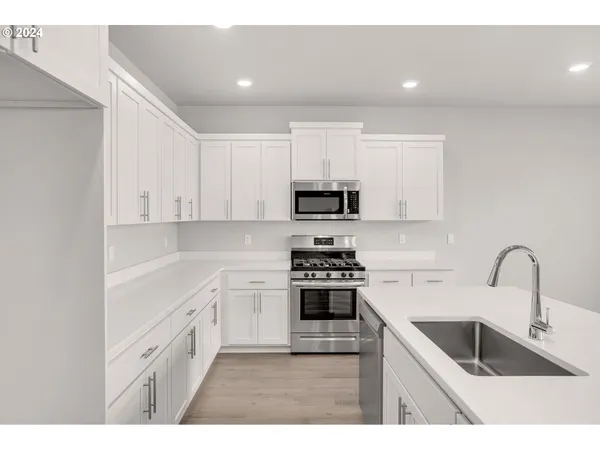 $506,900 | 1501 Southeast Logan Parkway, Albany, OR 97322
