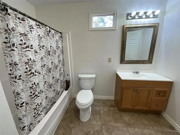 $1,775 | 2210 State Highway 31 West, Athens, TX 75751