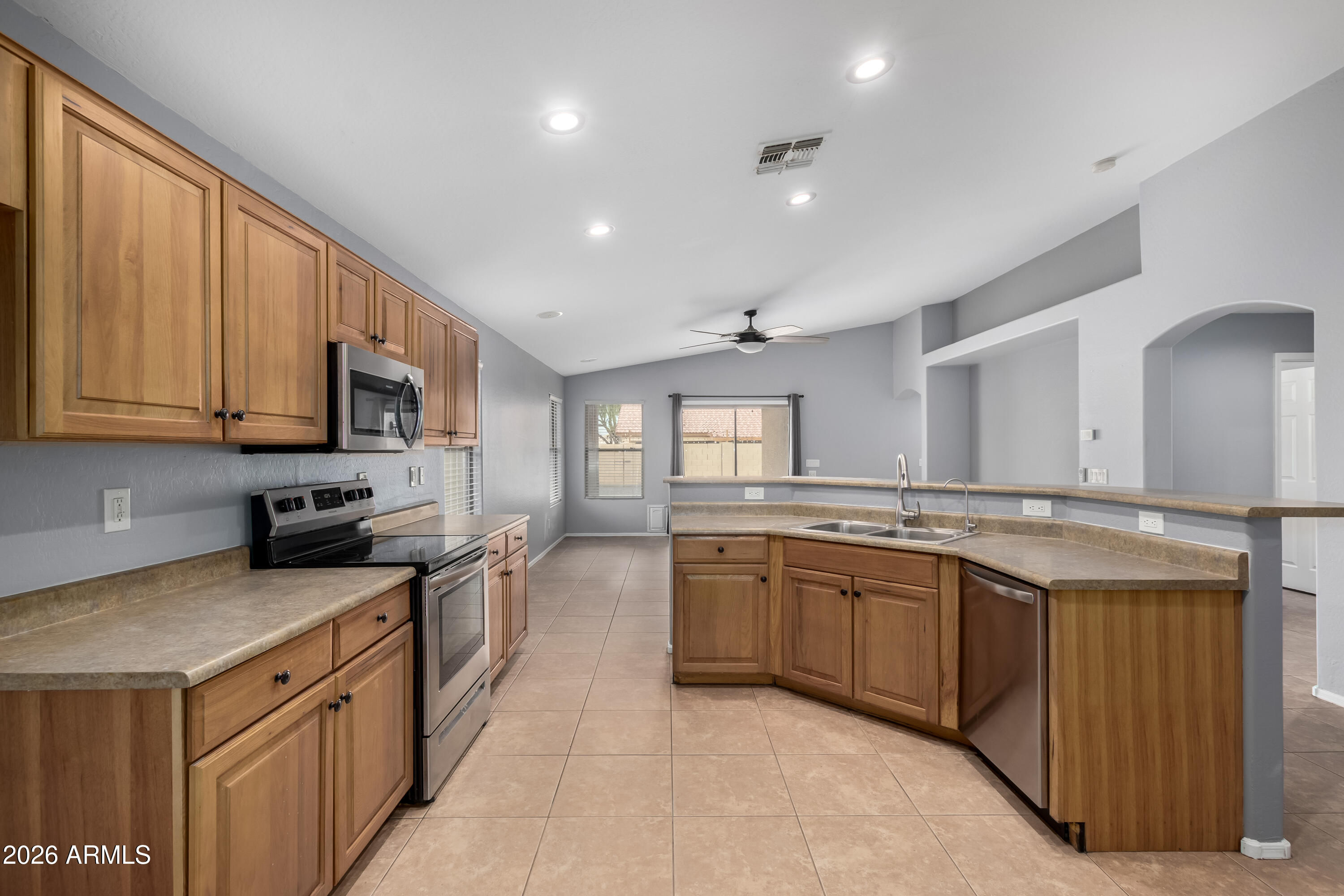 9928 West Heber Road Tolleson, AZ 85353 - Photo 11 of 35 9