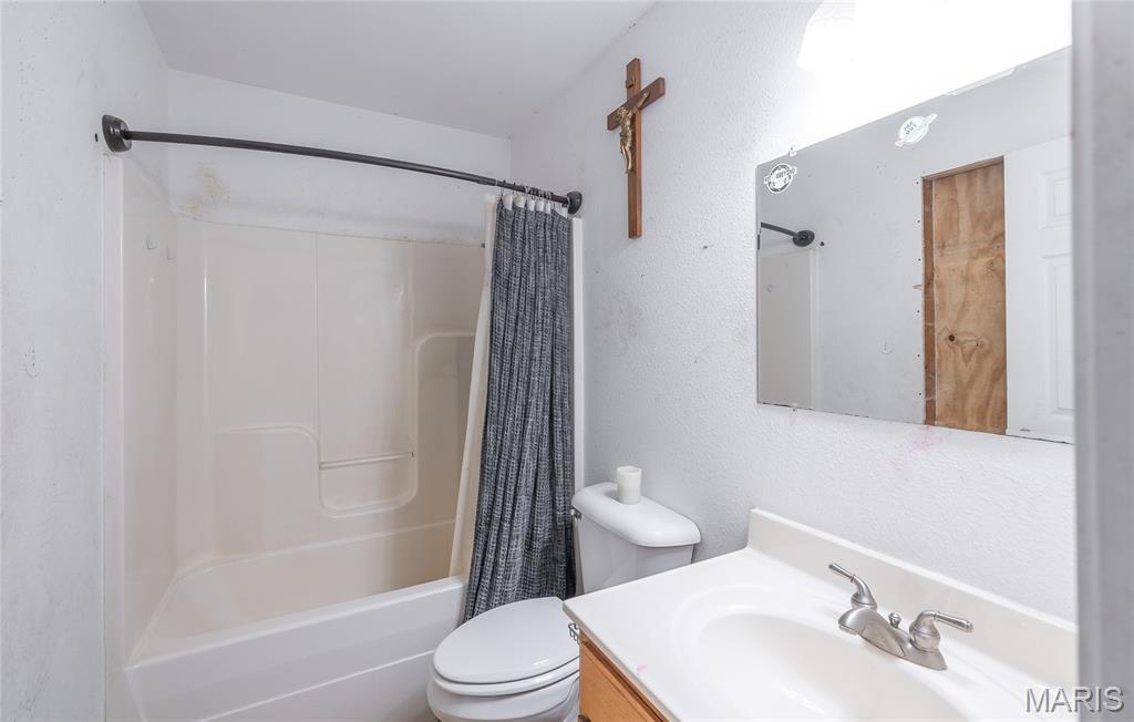 105 Sugar Maple Licking, MO 65542 - Photo 13 of 34