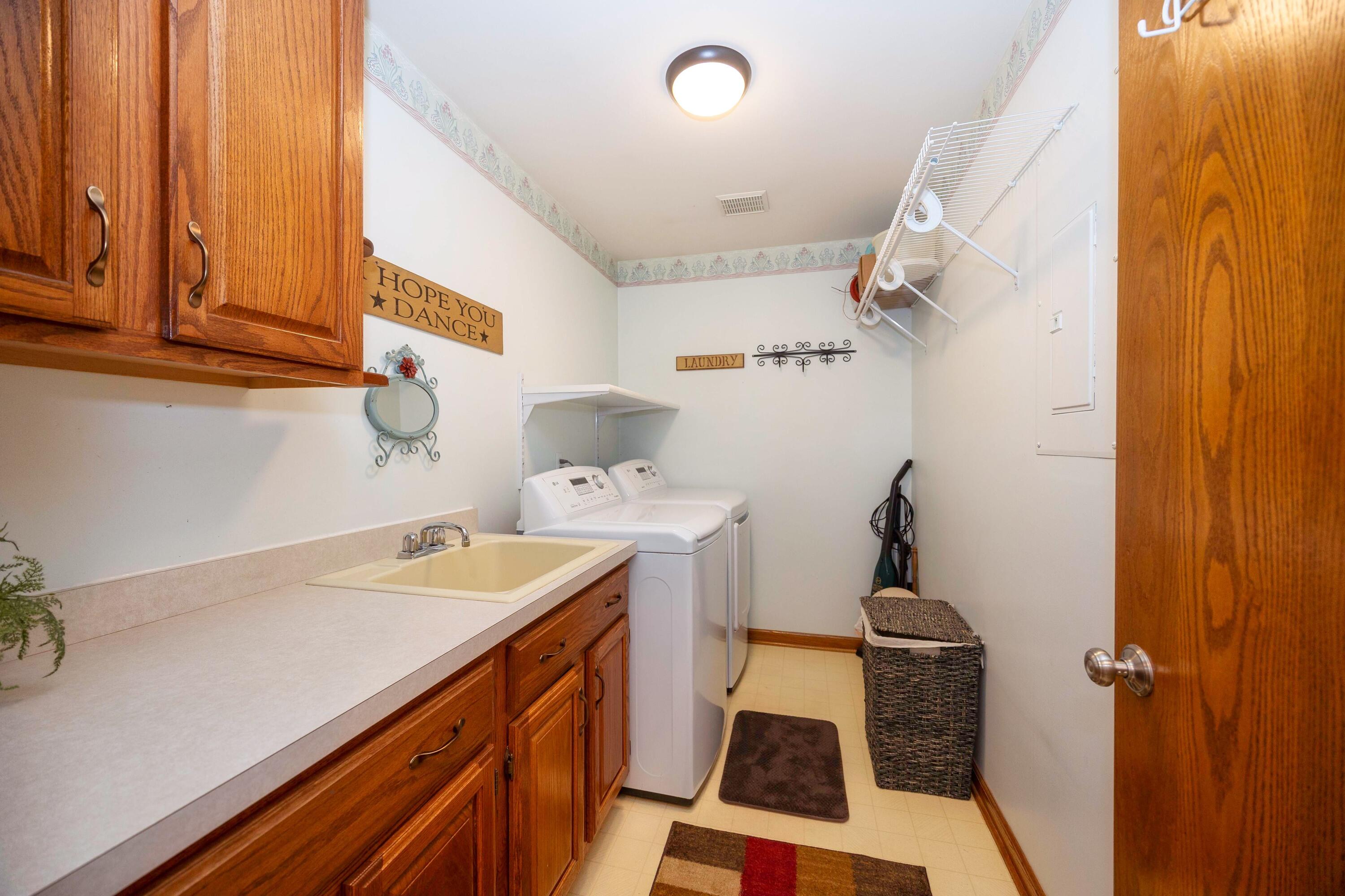 3108 Rivers Edge Drive Wayne, MI 48184 - Photo 19 of 64 028_44