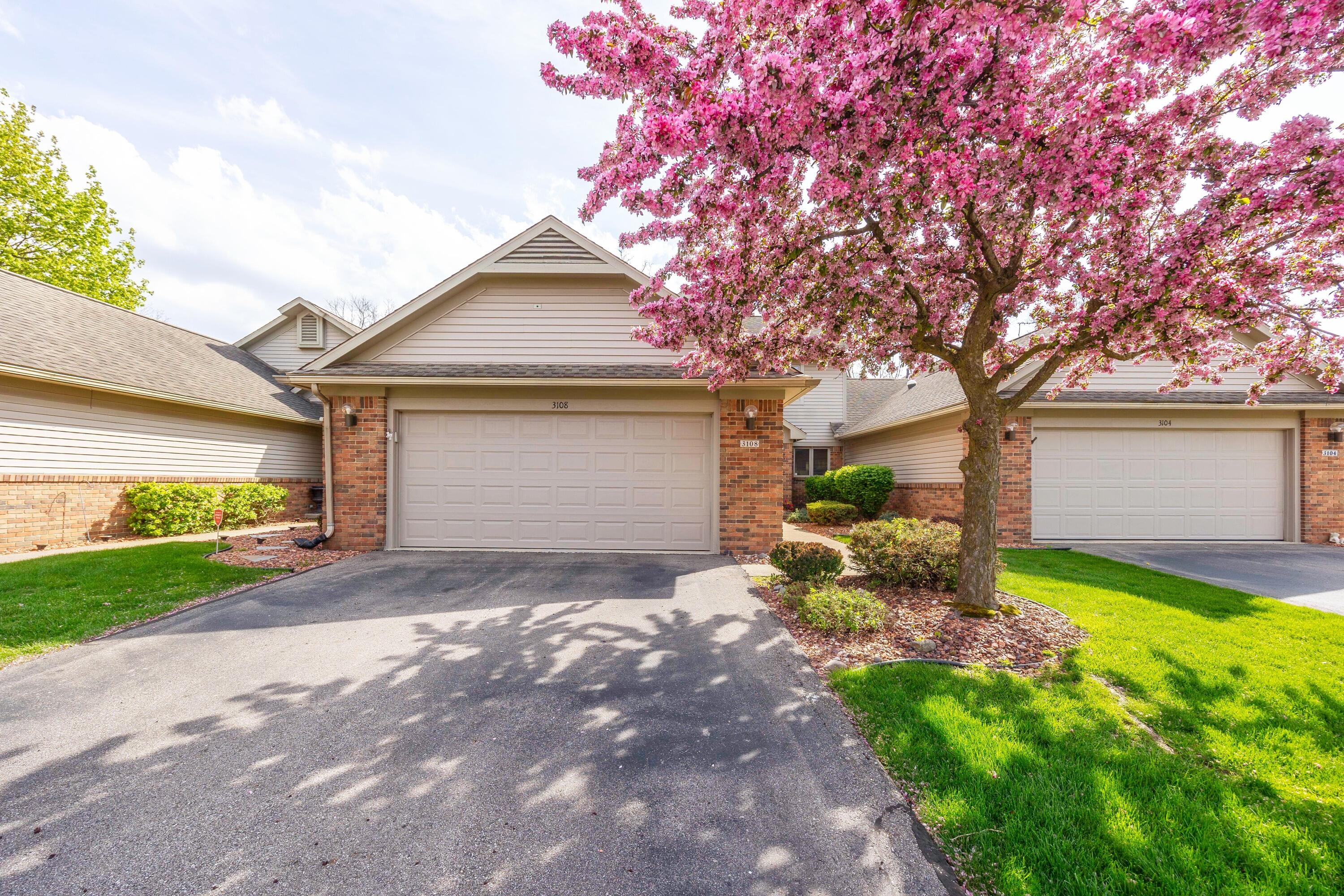 3108 Rivers Edge Drive Wayne, MI 48184 - Photo 3 of 64 000