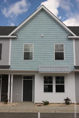 $1,800 | 305 Starfish Lane, Sneads Ferry, NC 28460