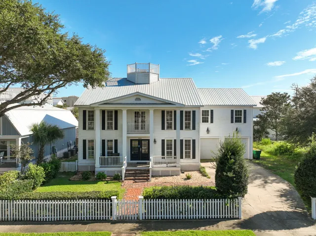 $2,640,000 | 4504 John Avenue, Destin, FL 32541