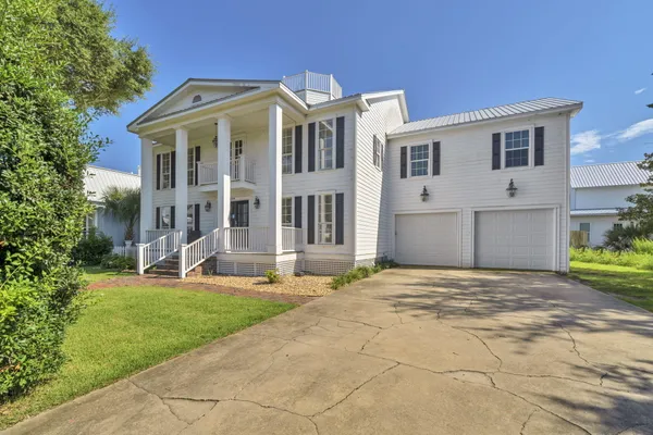 $2,640,000 | 4504 John Avenue, Destin, FL 32541