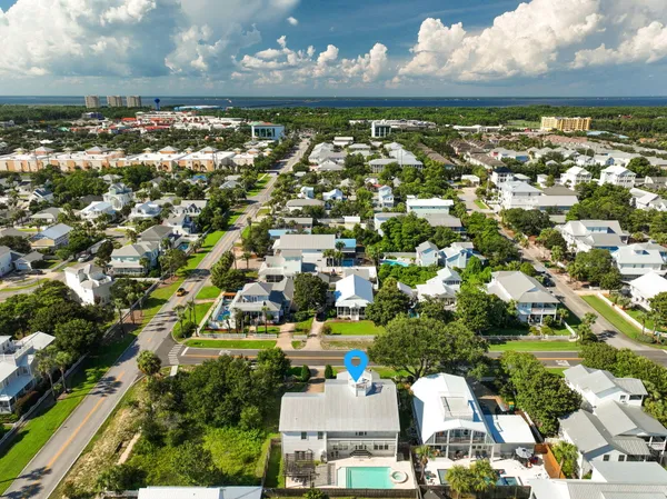 $2,640,000 | 4504 John Avenue, Destin, FL 32541