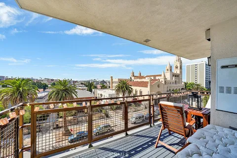 $779,000 | 2939 Leeward Avenue, Unit 516, Los Angeles, CA 90005