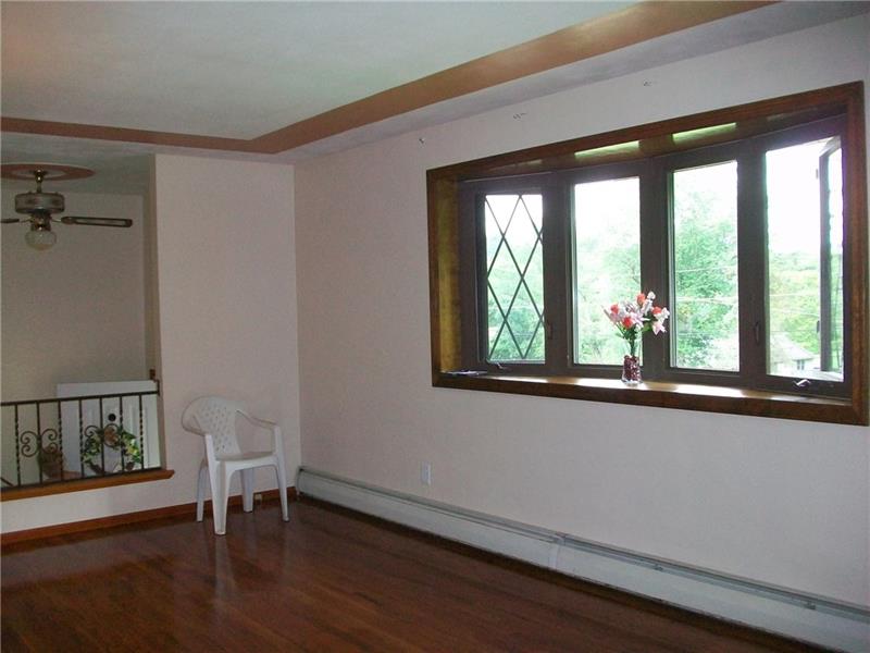 430 Fox Pittsburgh, PA 15239 - Photo 3 of 12 Gallery Image 3