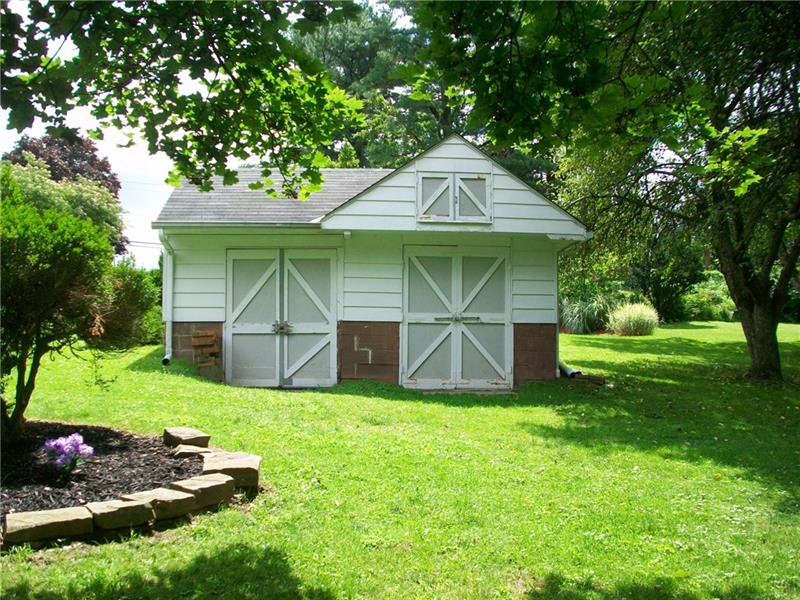 430 Fox Pittsburgh, PA 15239 - Photo 8 of 12 Gallery Image 8