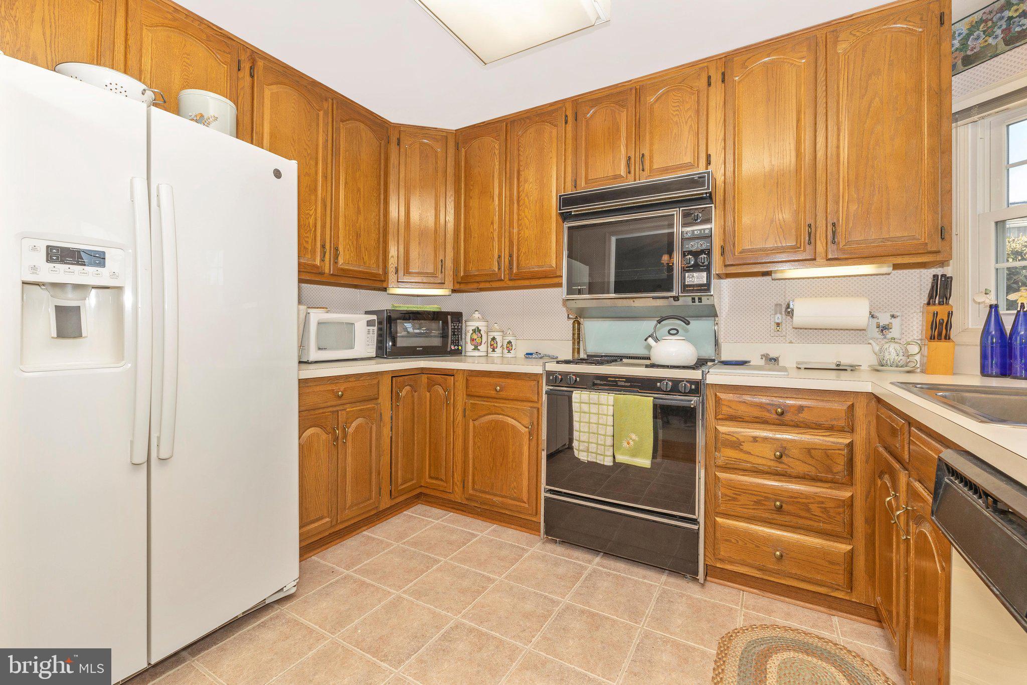 2496 Bear Den Road Frederick, MD 21701 - Photo 13 of 44 Kitchen