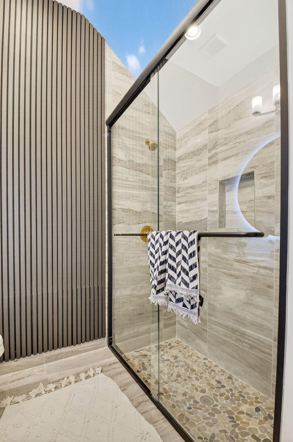 8573 Apple Falls Lane Boca Raton, FL 33496 - Photo 25 of 102 a view of a balcony