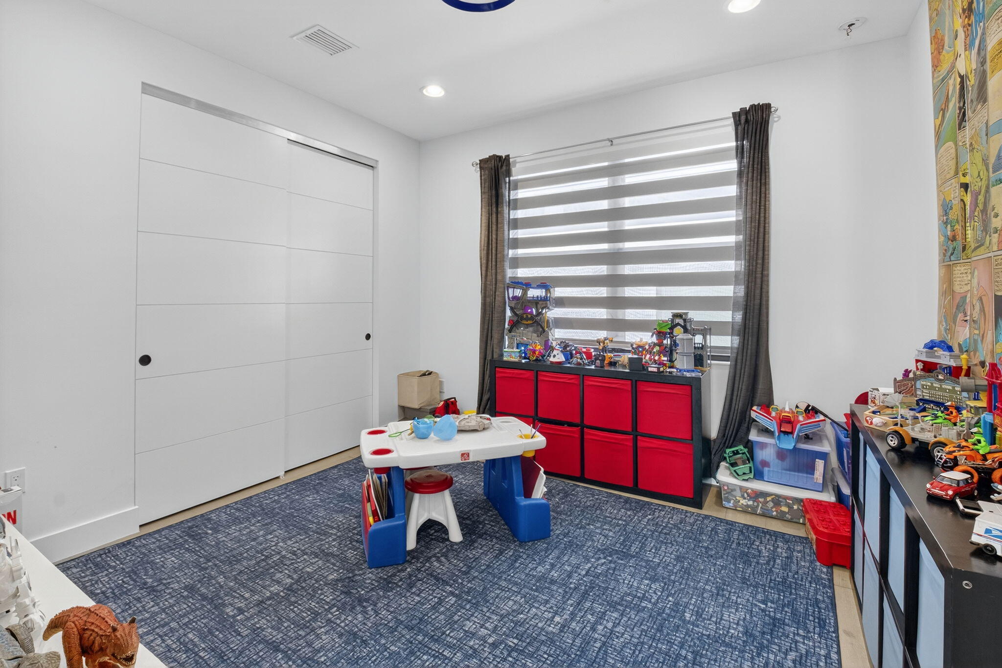 8573 Apple Falls Lane Boca Raton, FL 33496 - Photo 48 of 102 a living room with furniture and a gate