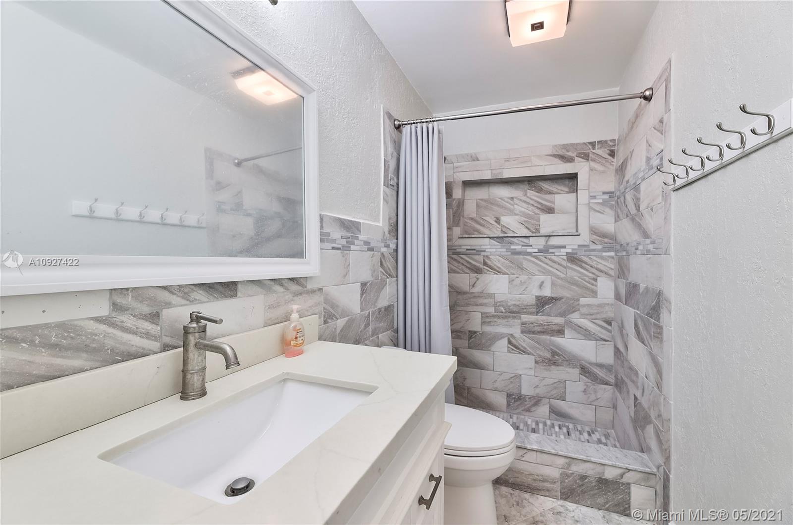 6118 Hogan Creek Road Margate, FL 33063 - Photo 14 of 39 Gallery Image 14