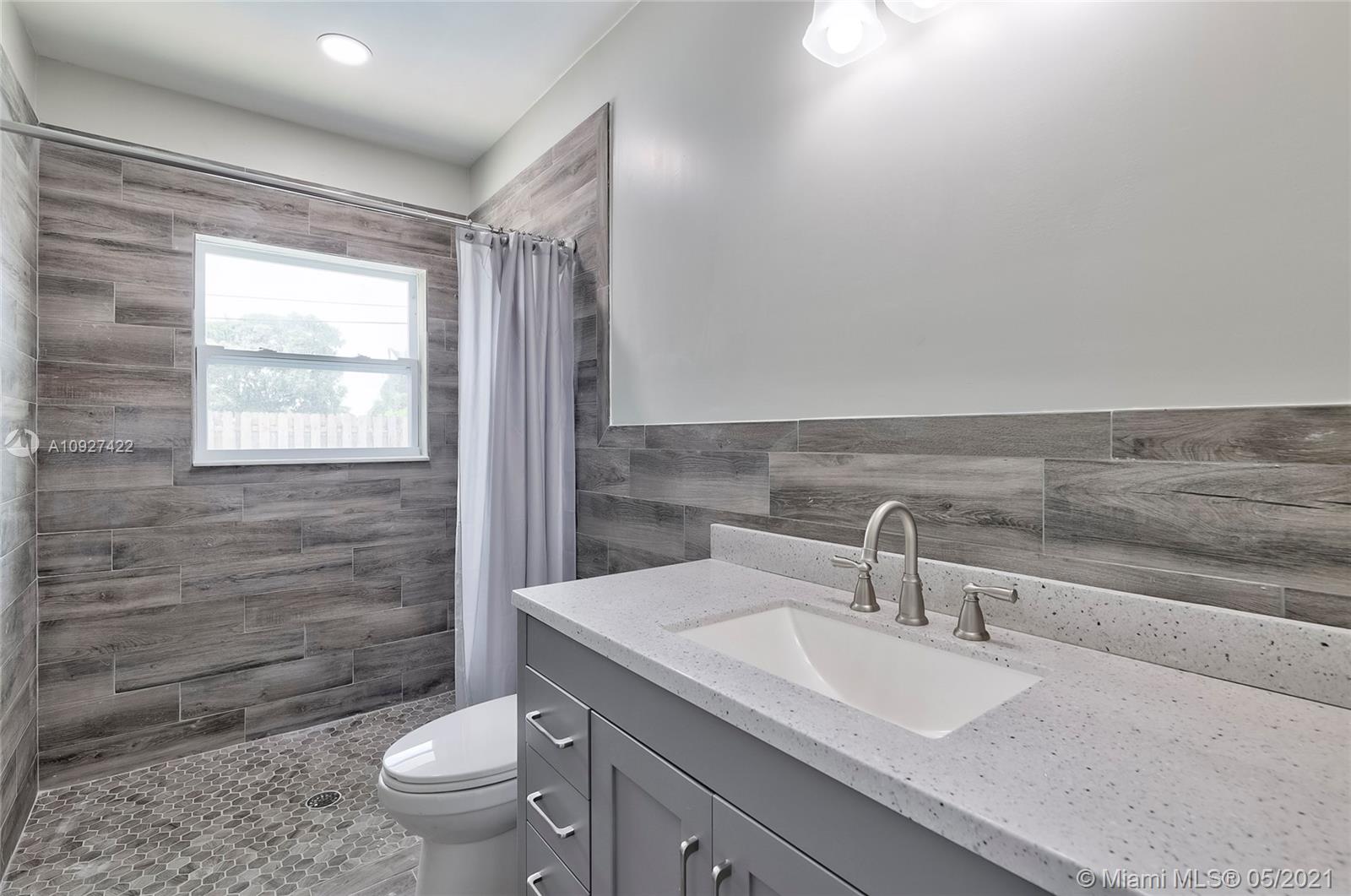 6118 Hogan Creek Road Margate, FL 33063 - Photo 15 of 39 Gallery Image 15