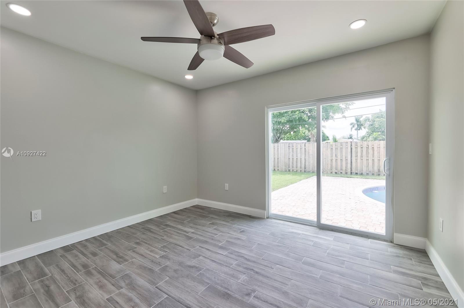 6118 Hogan Creek Road Margate, FL 33063 - Photo 24 of 39 Gallery Image 24