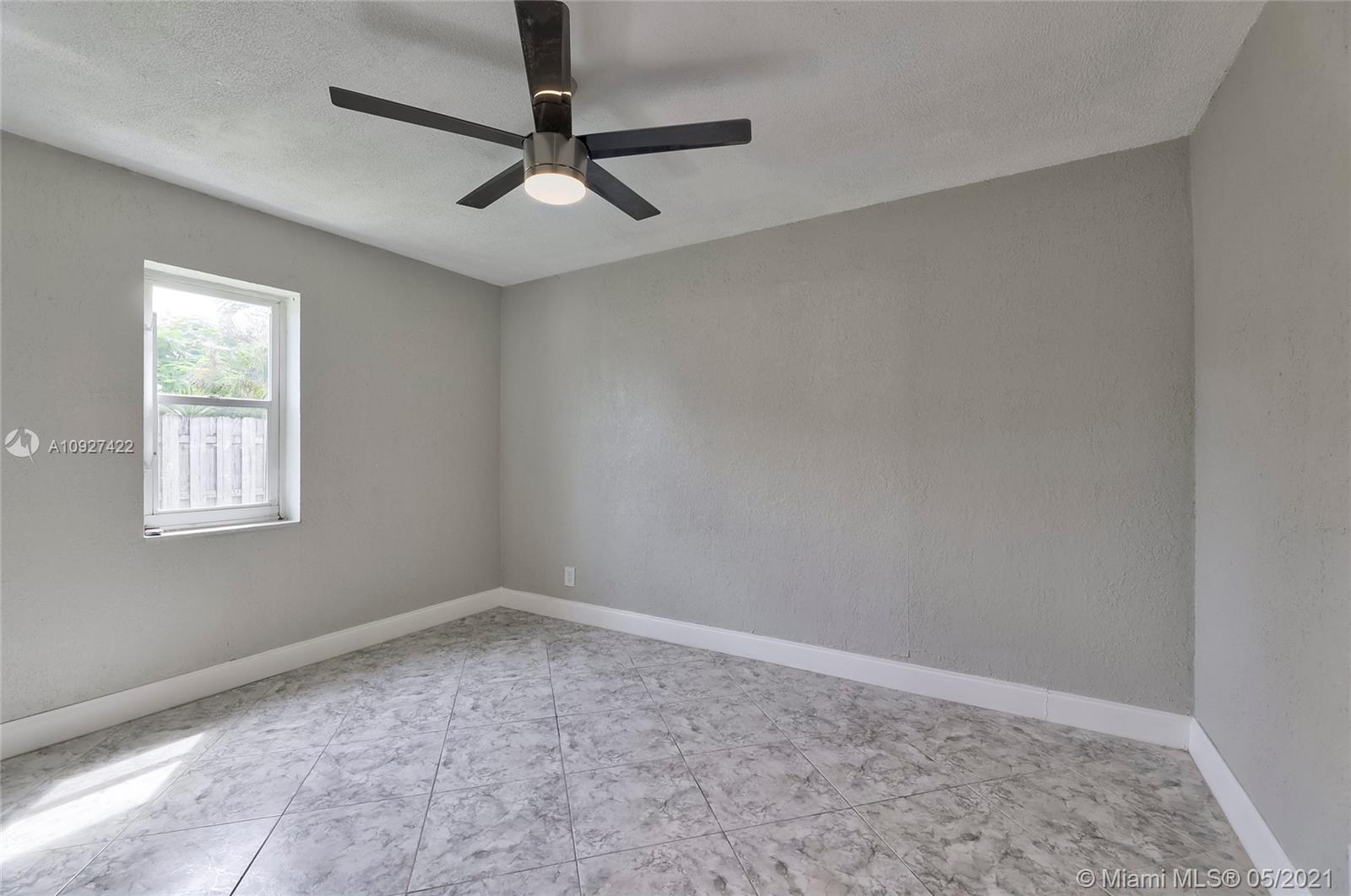 6118 Hogan Creek Road Margate, FL 33063 - Photo 25 of 39 Gallery Image 25
