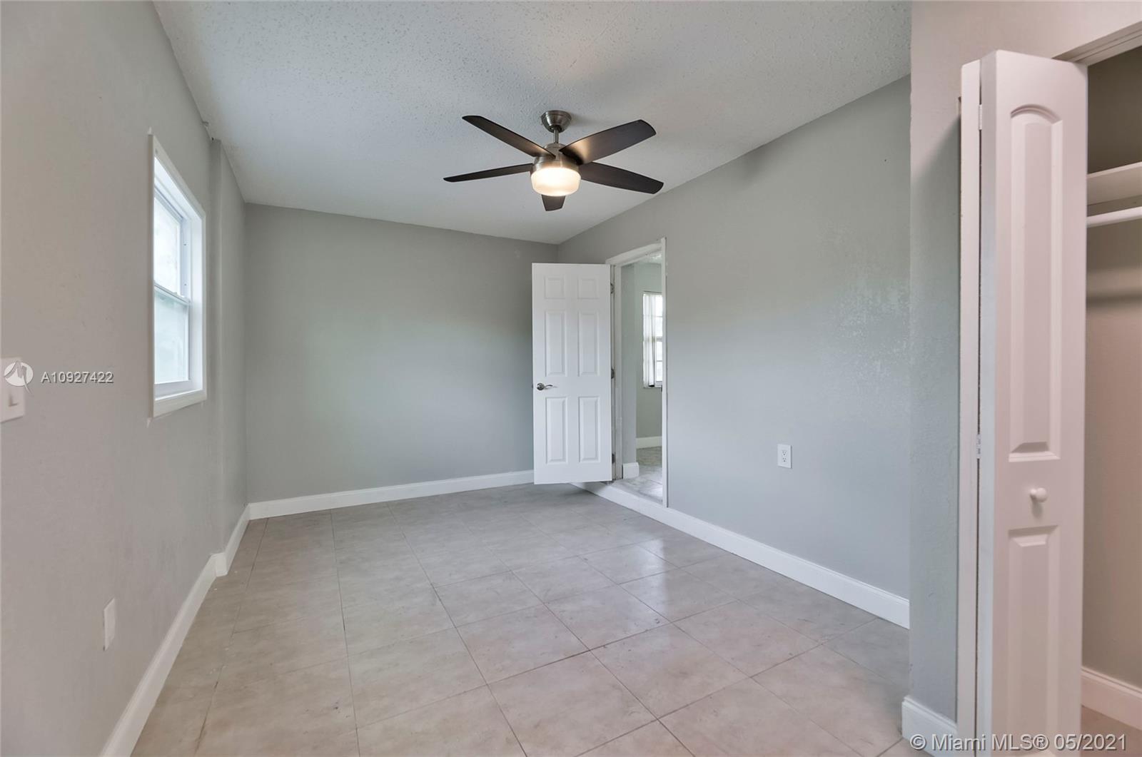 6118 Hogan Creek Road Margate, FL 33063 - Photo 32 of 39 Gallery Image 32