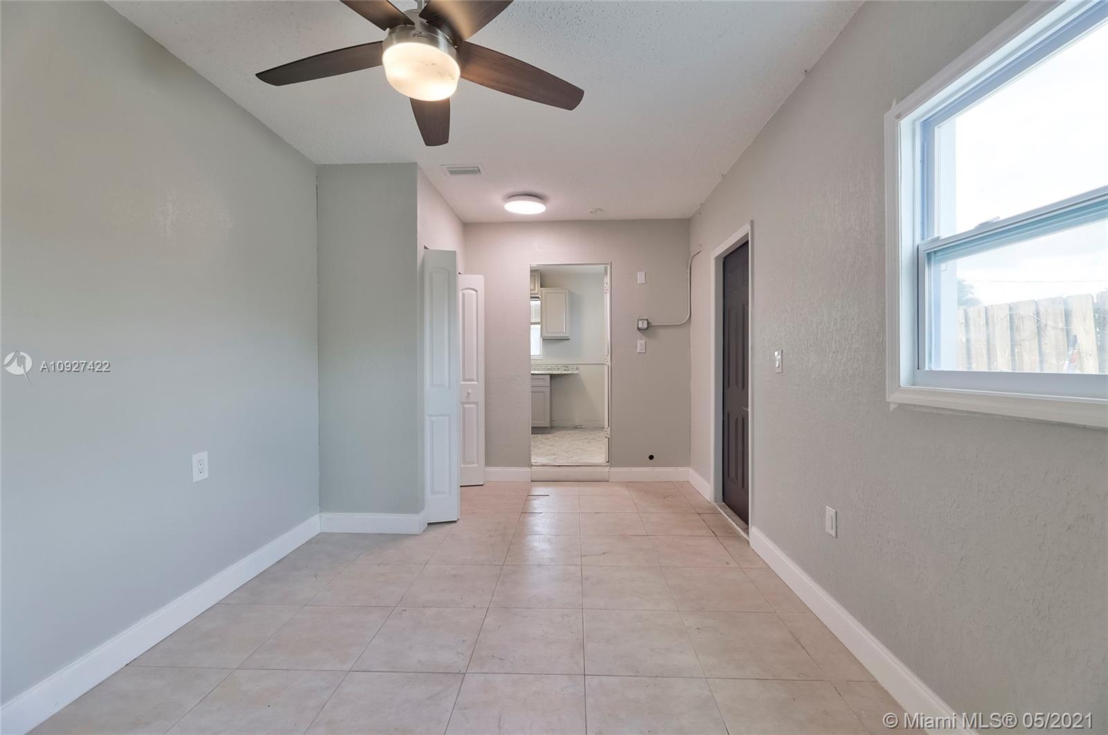 6118 Hogan Creek Road Margate, FL 33063 - Photo 33 of 39 Gallery Image 33