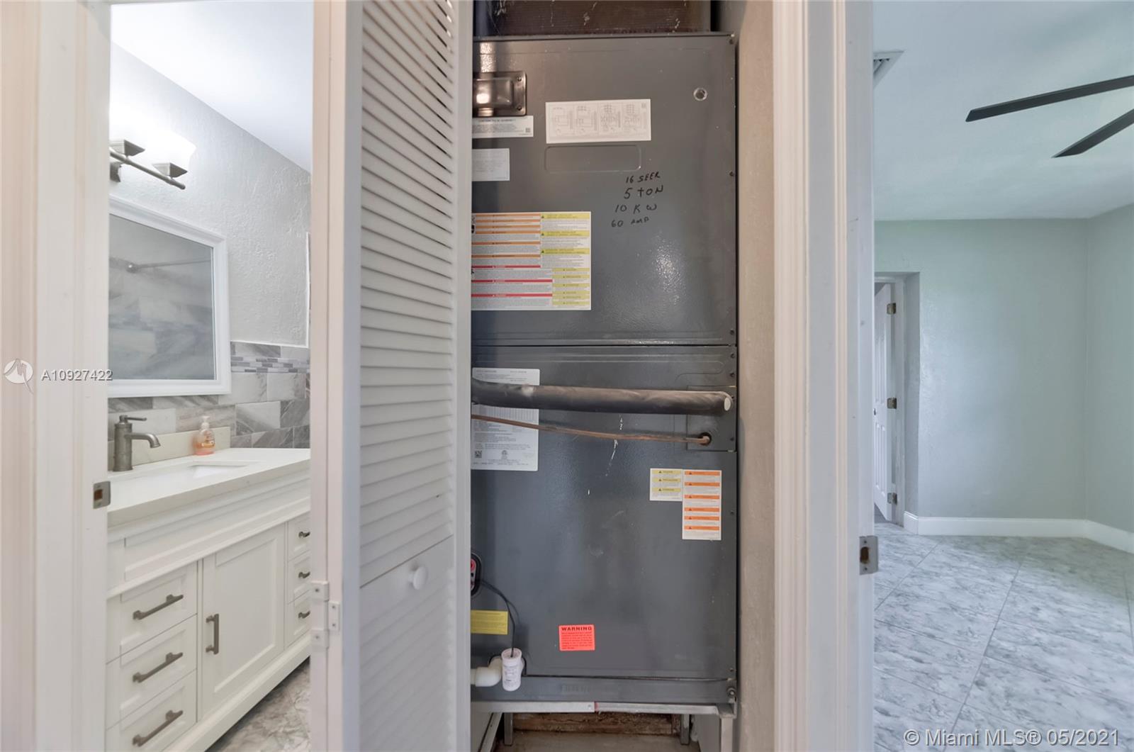 6118 Hogan Creek Road Margate, FL 33063 - Photo 34 of 39 Gallery Image 34