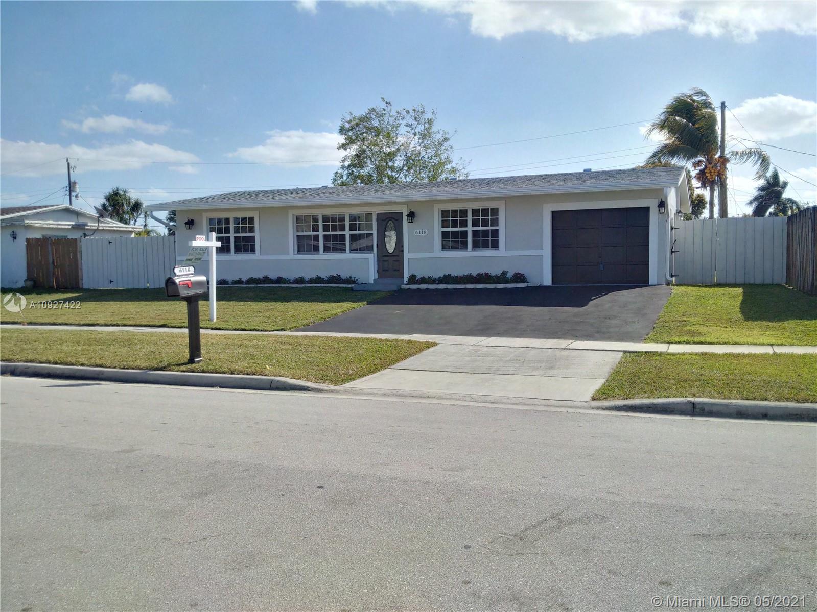 6118 Hogan Creek Road Margate, FL 33063 - Photo 5 of 39 Gallery Image 5