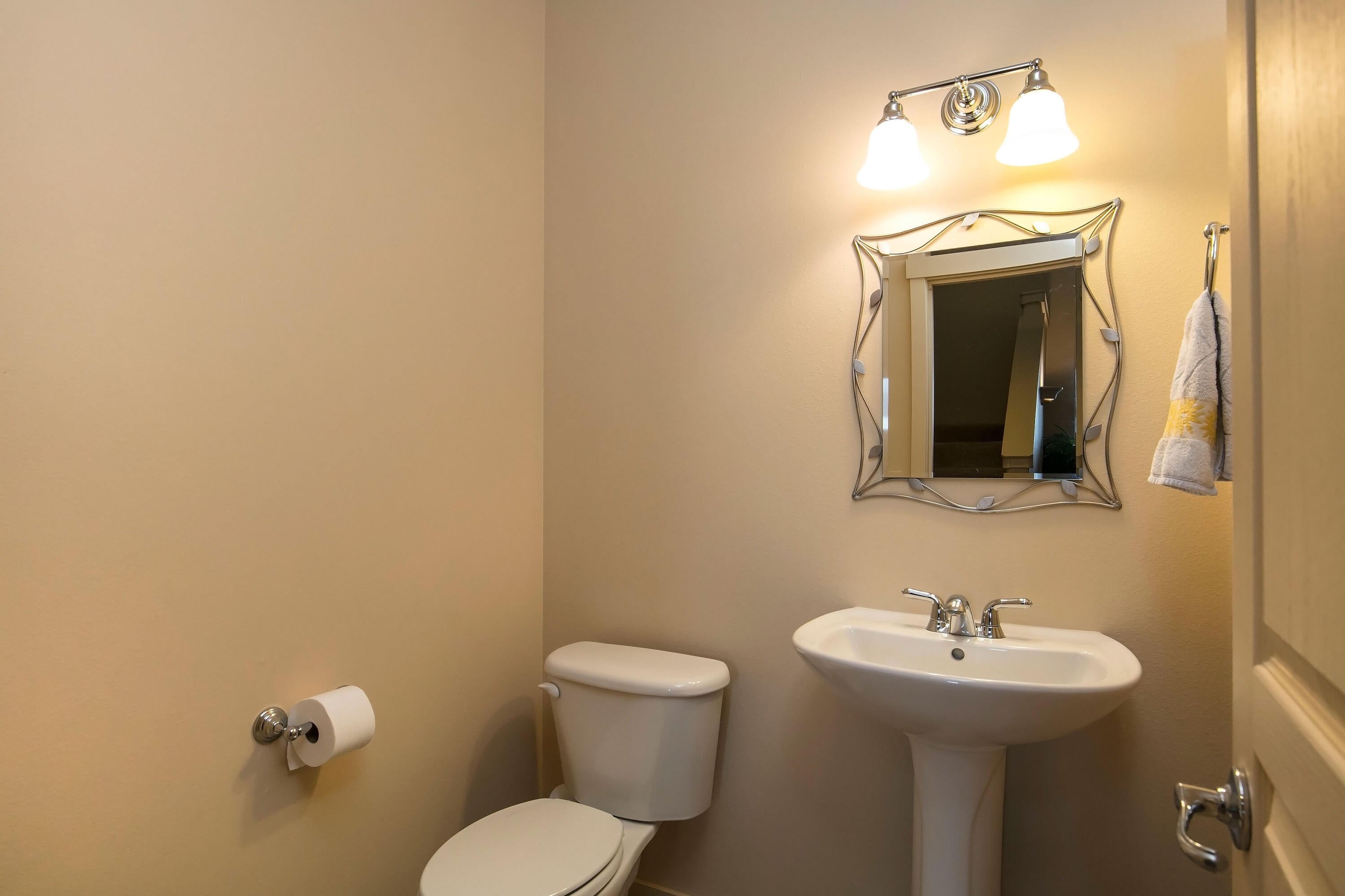 1417 Highland View Loop Redmond, OR 97756 - Photo 9 of 18 09