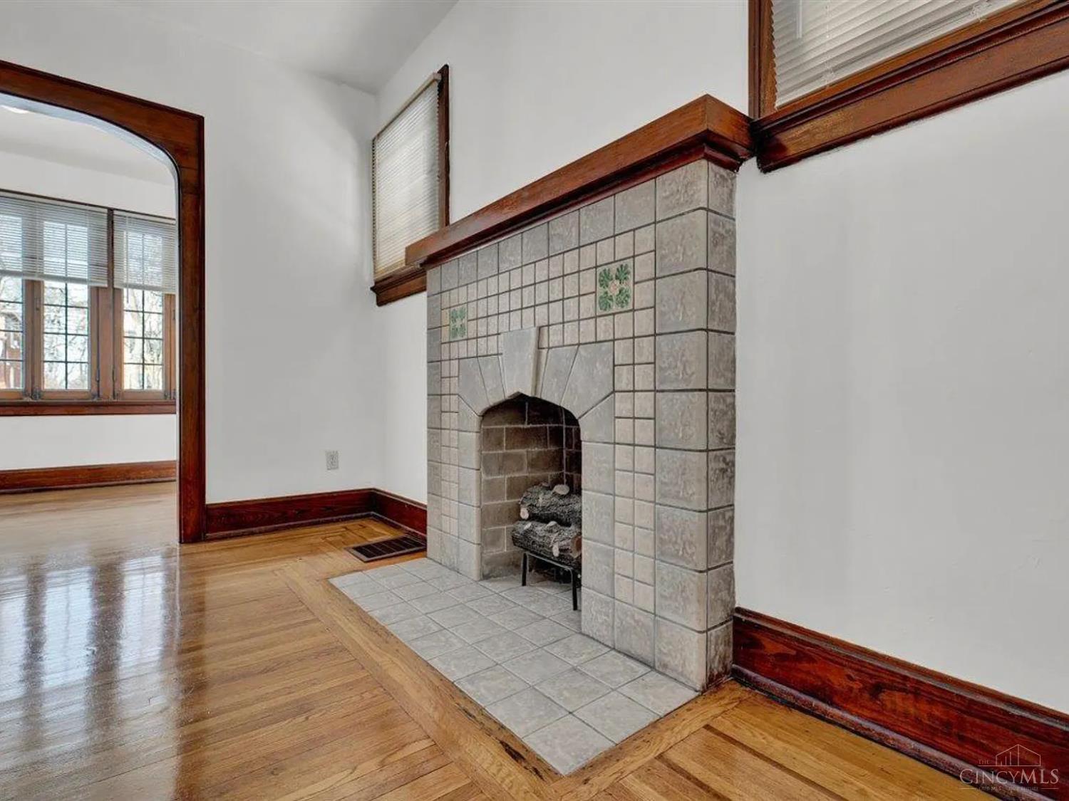 4363 Ridgeview Avenue, Unit 2 Cincinnati, OH 45238 - Photo 4 of 15