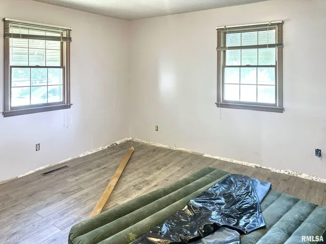 $95,000 | 900 East 4th Street, West Frankfort, IL 62896