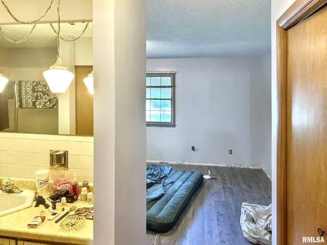 $95,000 | 900 East 4th Street, West Frankfort, IL 62896