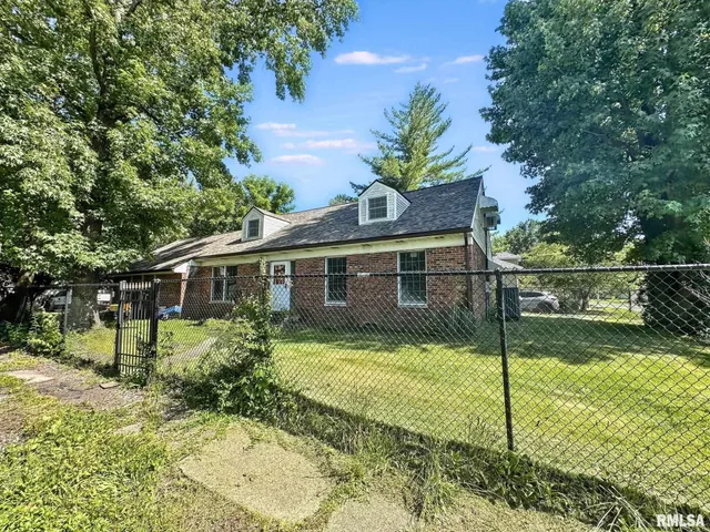 $95,000 | 900 East 4th Street, West Frankfort, IL 62896