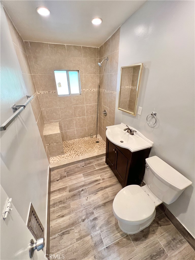 3085 Kathleen Street Riverside, CA 92506 - Photo 8 of 10