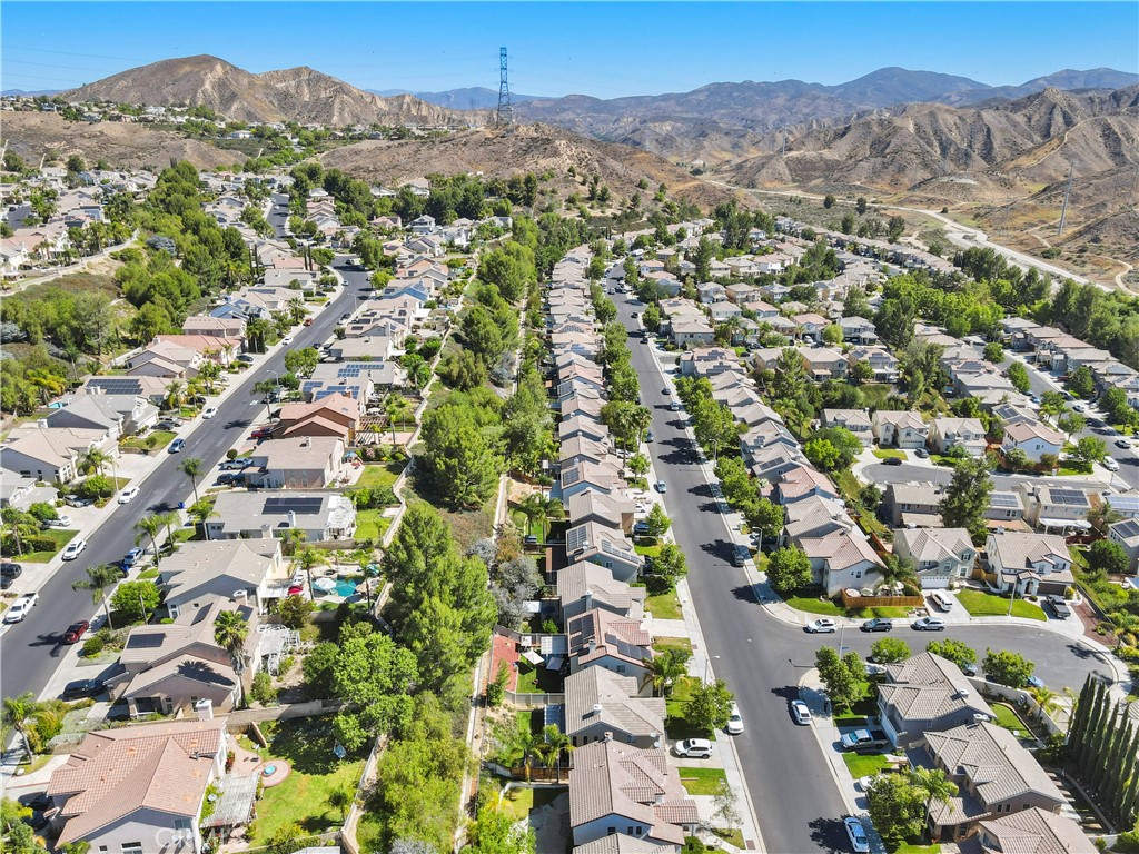 28445 Silverking Trail Saugus, CA 91390 - Photo 49 of 54 an aerial view of residential houses with outdoor space