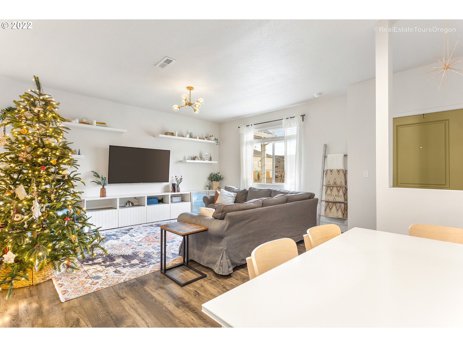 2193 Southeast 16th Street Gresham, OR 97080 - Photo 15 of 32 a living room with furniture and a flat screen tv