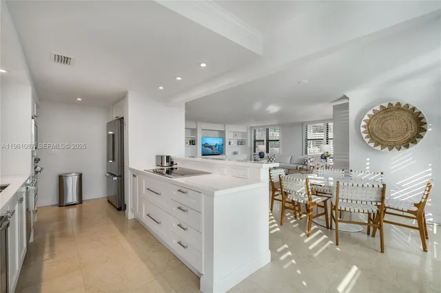 $1,650,000 | 1111 Crandon Boulevard, Unit C406, Key Biscayne, FL 33149