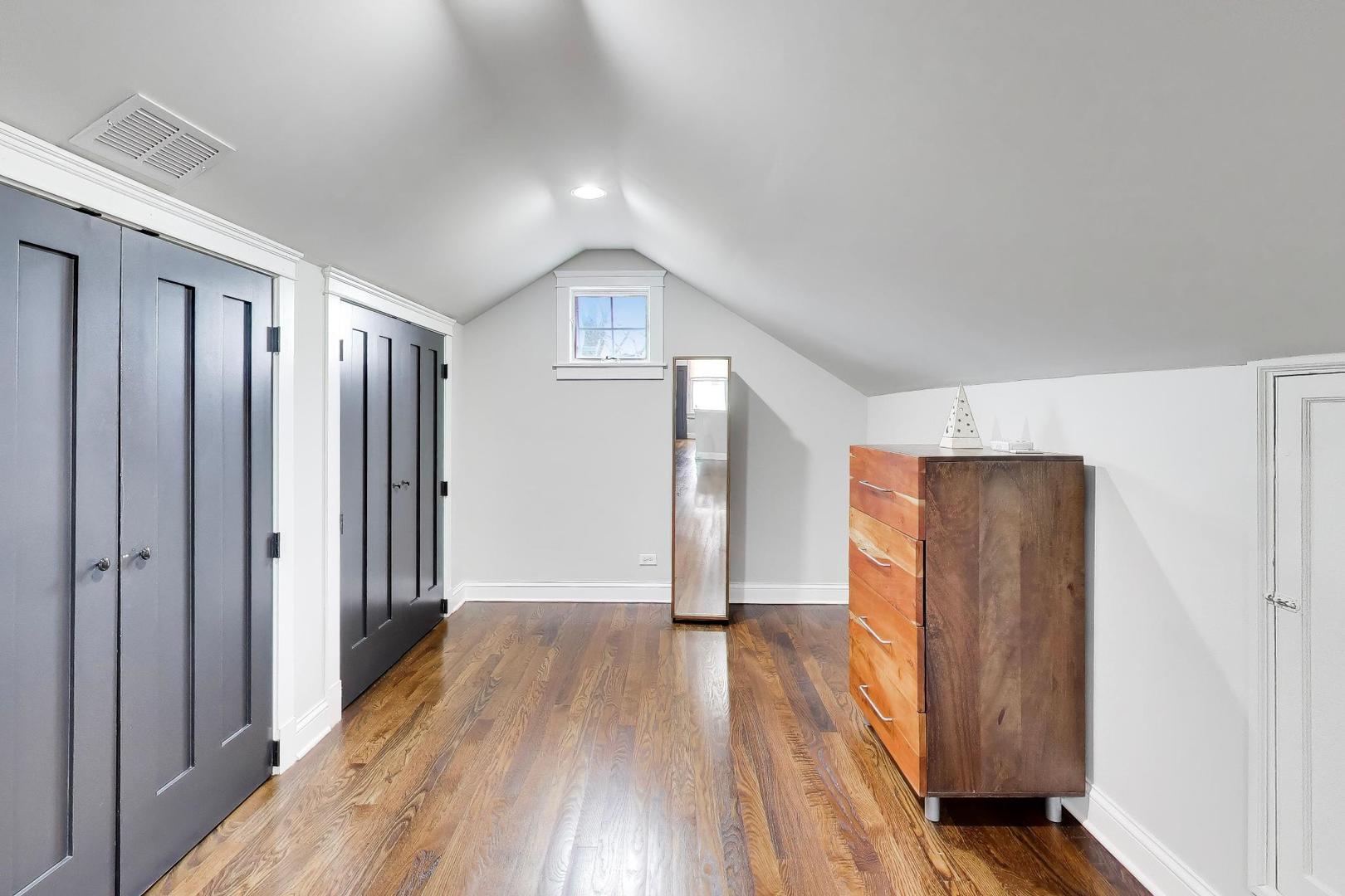 274 Oak Street Elmhurst, IL 60126 - Photo 16 of 31 a view of hallway with wooden floor