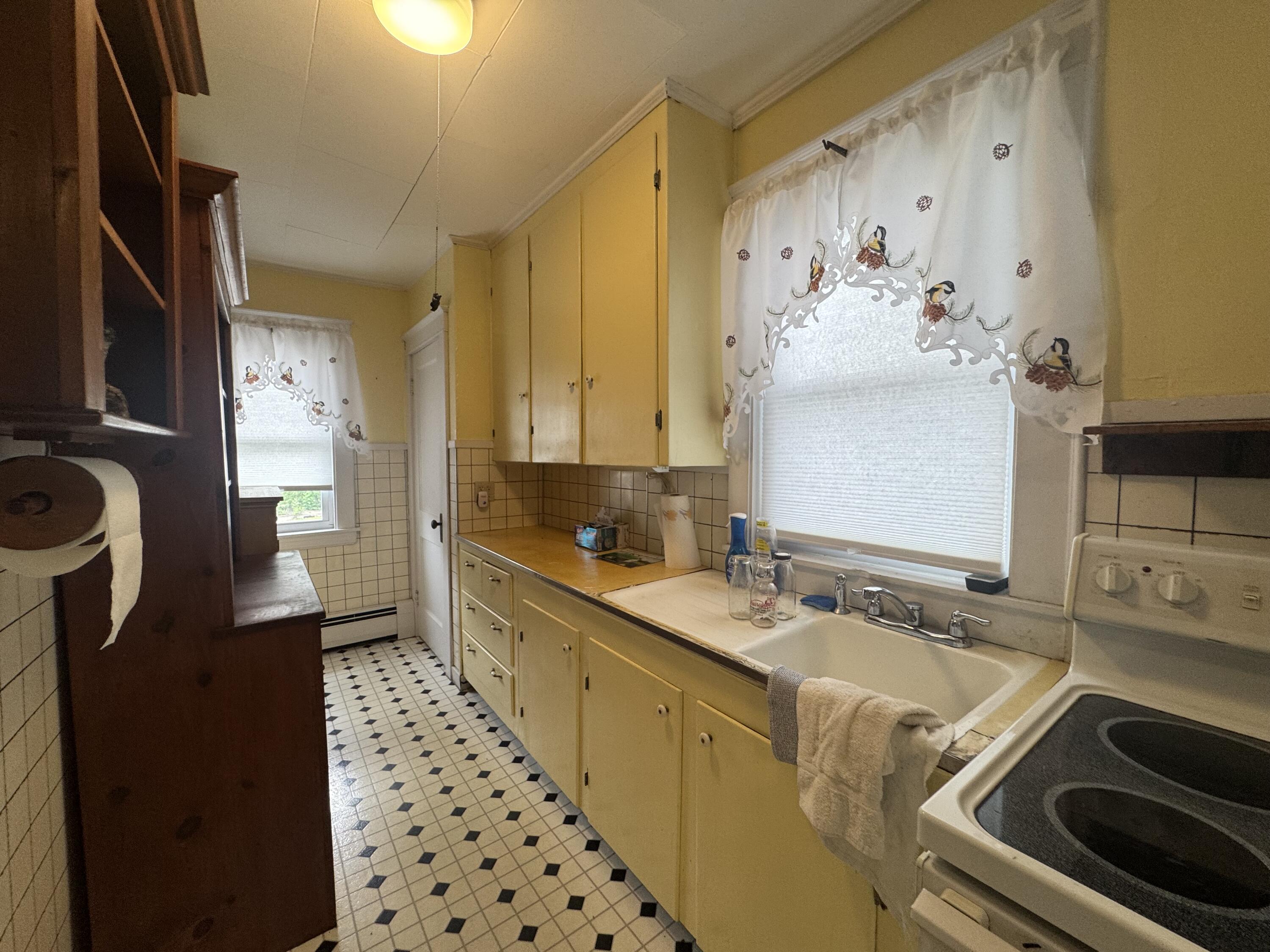 409 Alfred Road Sanford, ME 04073 - Photo 5 of 12 IMG_9783